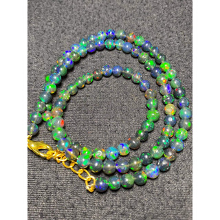 Dây chuyền đá Opal thiên nhiên.