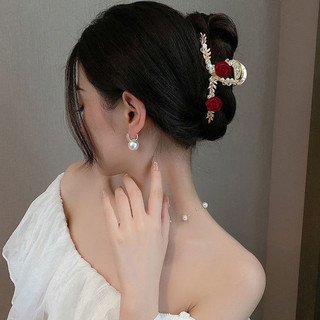 Cào tóc chiếc lá bông đỏ phong cách trẻ trung, xinh đẹp - kẹp càng cua chiếc lá bông đỏ thời trang nhiều hạt phong cách