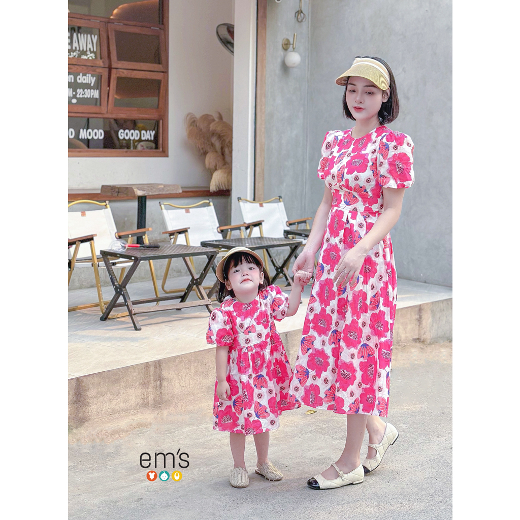Sét váy mẹ và bé gái hoa hồng em's