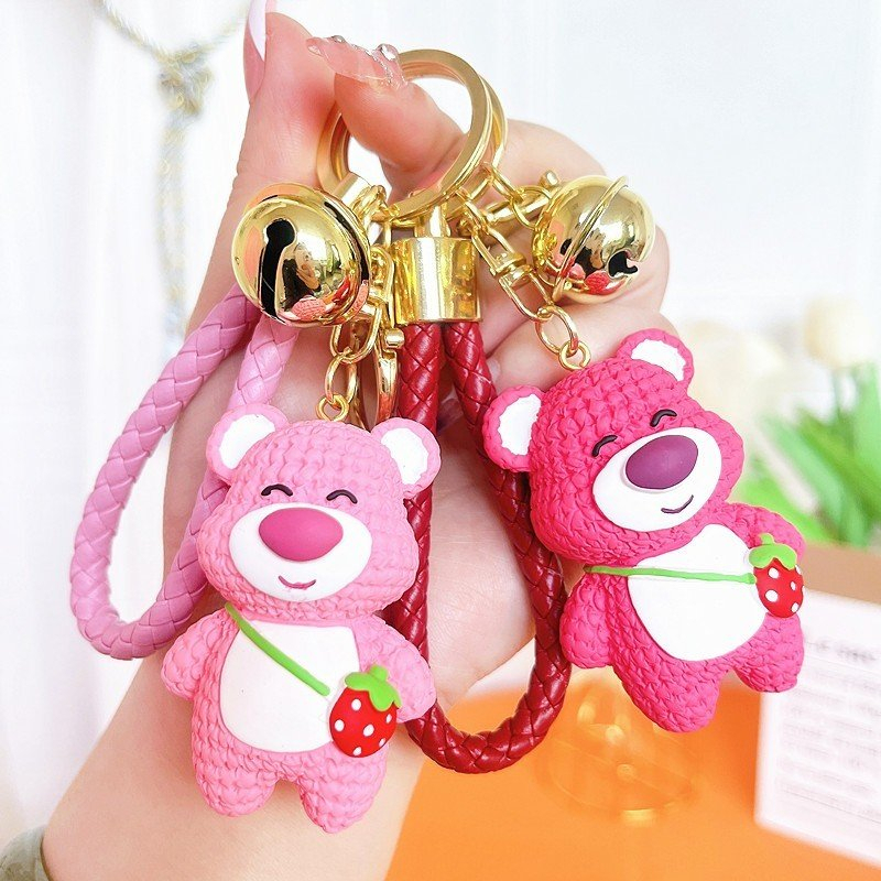 Móc khóa tượng gấu dâu kèm dây bện (02), không có chuông