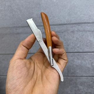 Dao cạo cán gỗ