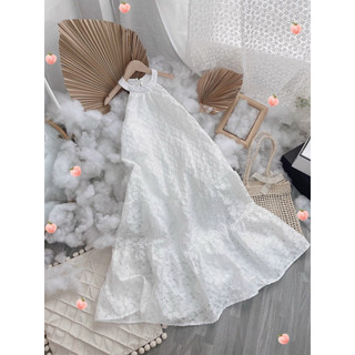 ĐẦM MAXI TRẮNG CỔ YẾM HOA NỔI✨