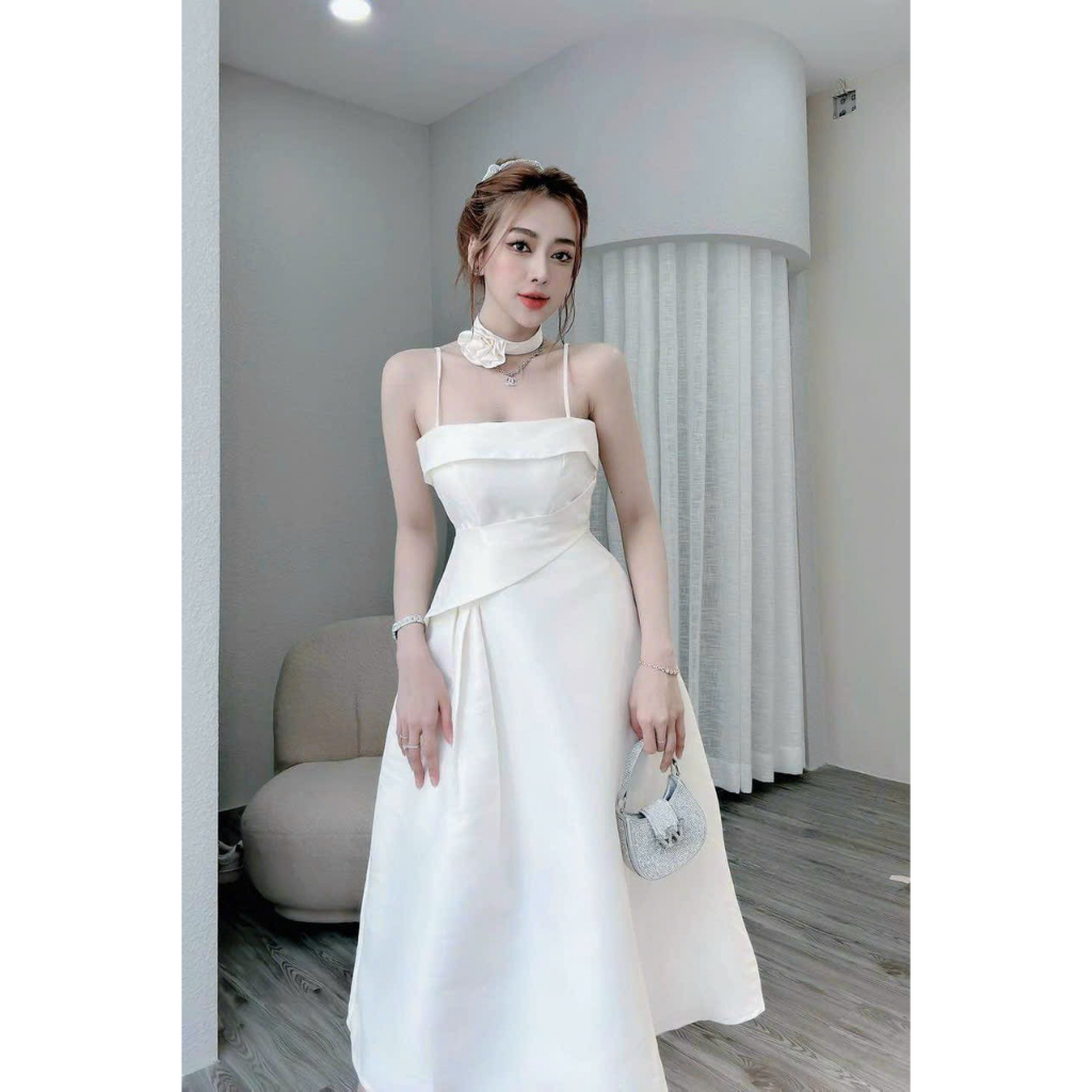 Đầm xòe hai dây cài bông xếp ly eo