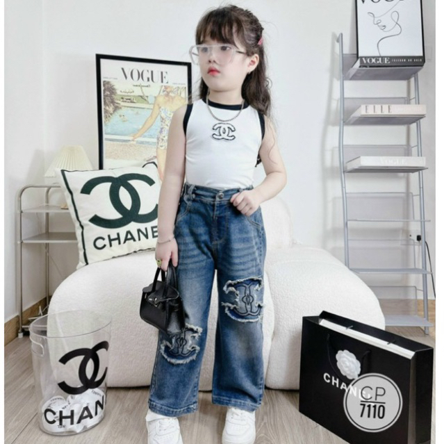set áo ba lỗ và chân váy bò rách sành điệu cho bé gái