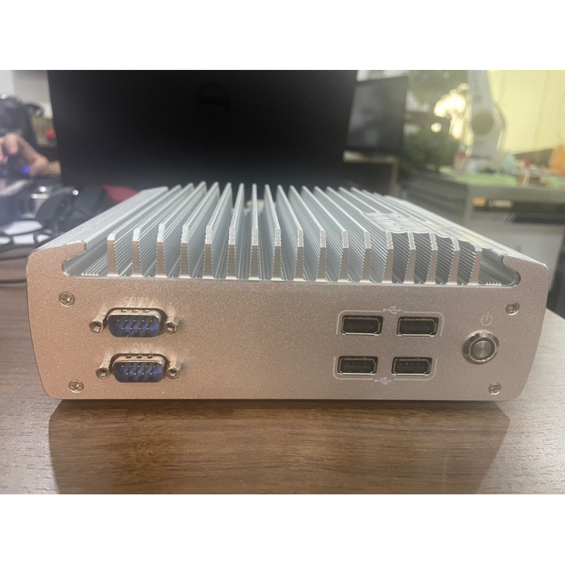 Máy tính công nghiệp mini