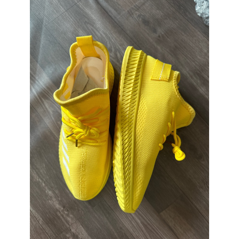 Giày thể thao nữ