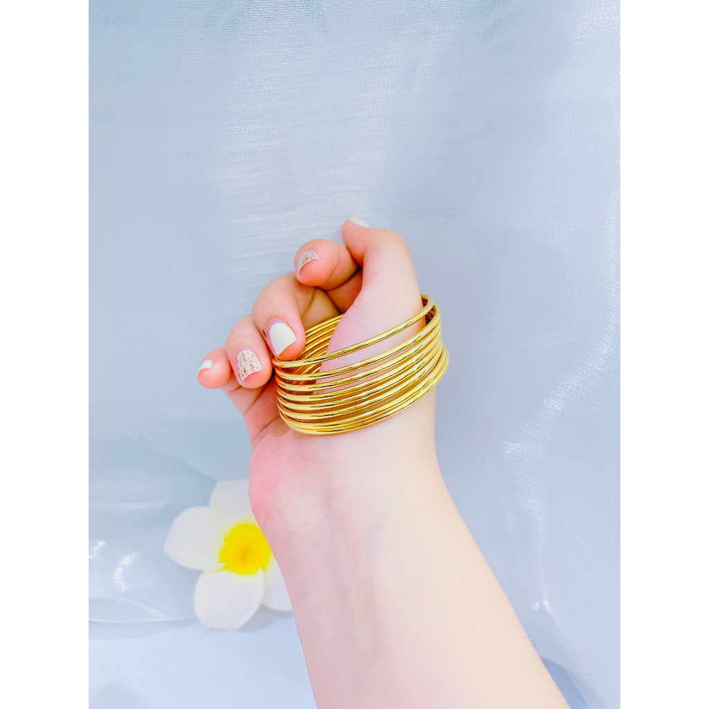 Vòng tay titan trơn 2 li siêu xinh