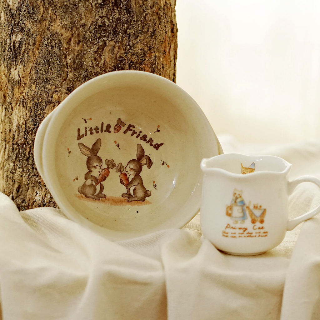 🧡 Set 4 món vintage, thố, ly rót, tách trà, chén quai hình thỏ đáy có vết rạn men không ảnh hưởng công năng, có hiệu.