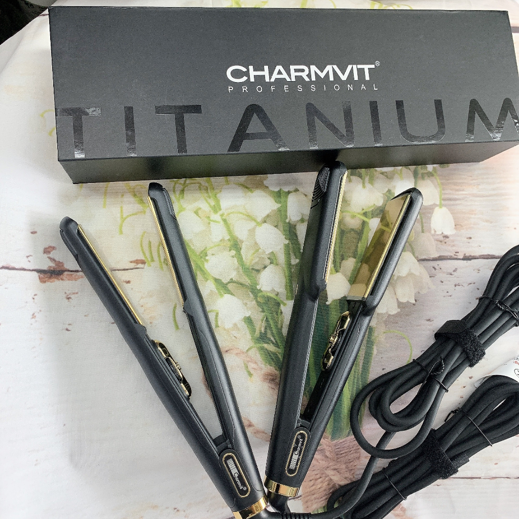 Máy kẹp duỗi CHARMVIT TITANIUM (Hàn quốc)