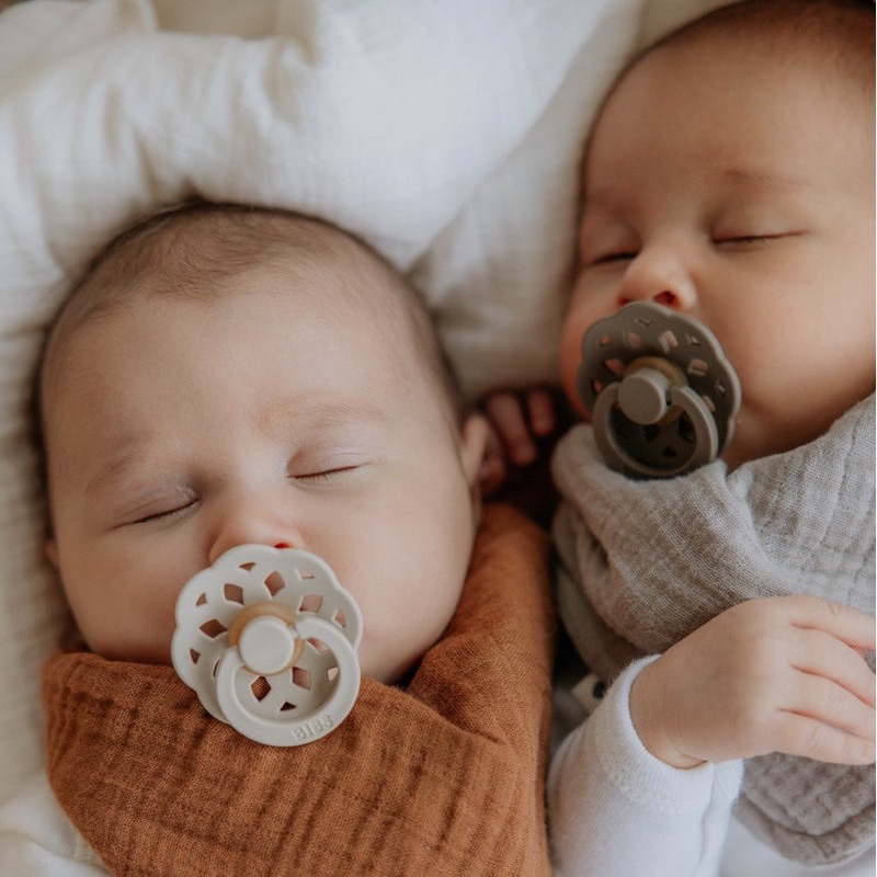 TI NGẬM BIBS BOHEME, TI GIẢ BOHEME CHÍNH HÃNG NÚM CAO SU TRÒN SIZE 1-2