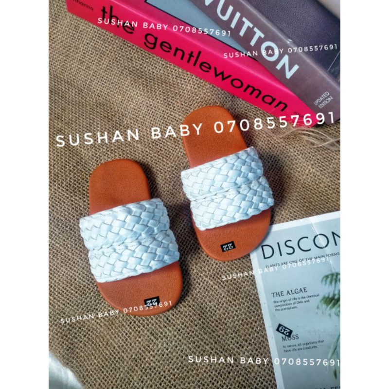 Dép lê mẹ và bé