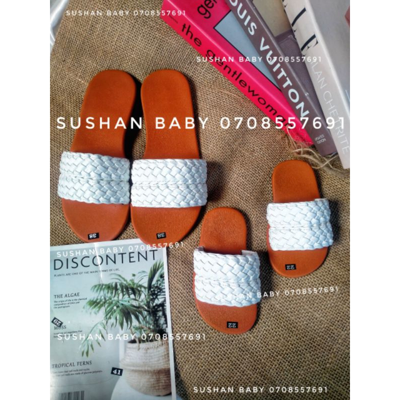 Dép lê mẹ và bé