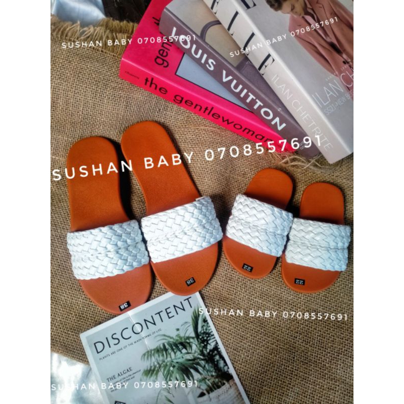 Dép lê mẹ và bé