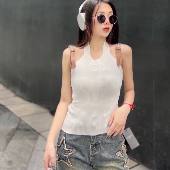 Áo Saint. Laurent cổ yếm quai dây da khoét lưng sexy, cá tính, năng động