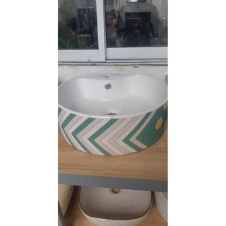 Lavabo rửa mặt đặt bàn đá hình tròn hoa văn