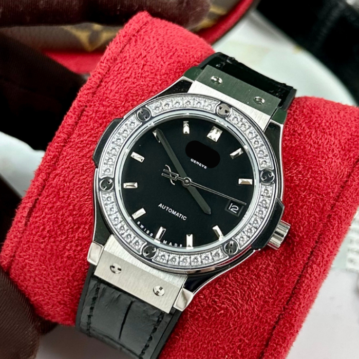 Đồng Hồ Nam Hub, Mặt Đen Viền Gắn Đá Swarovsky, Máy Cơ Auto Nhật Bản, Size 34/38/42mm, Kính Saphia, Chống nước 5ATM