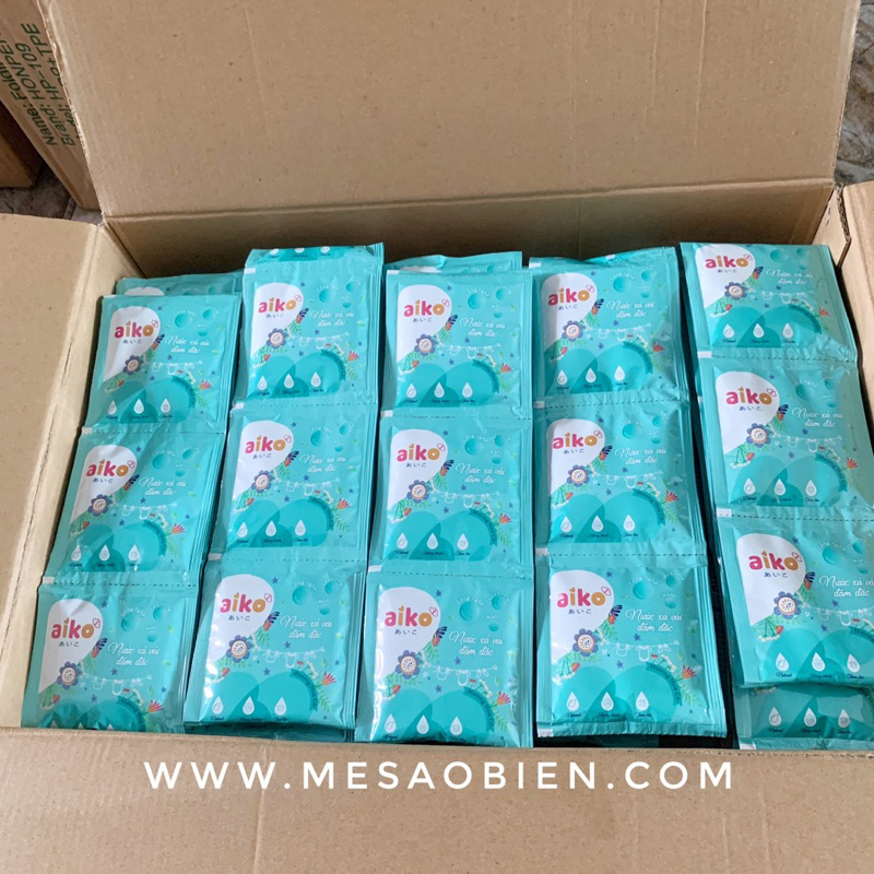 Dây 12 gói nước xả vải cho bé AIKO