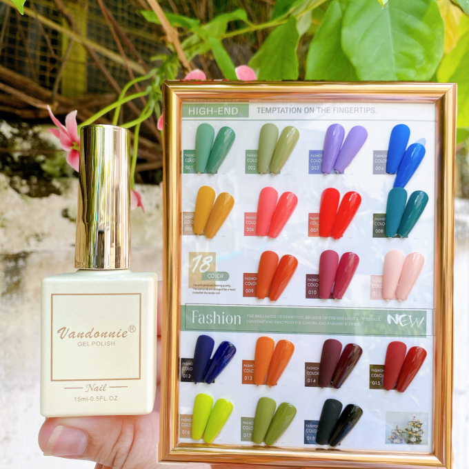 sơn gel sét 18 chai kèm bảng màu như hình