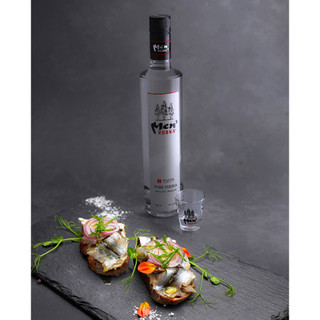 Rượu Men' Vodka 29.5% chai 300/500ml