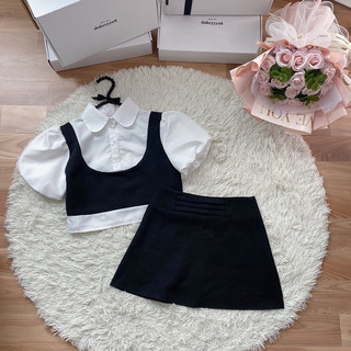 Set sơ mi tay bồng và chân váy 914
