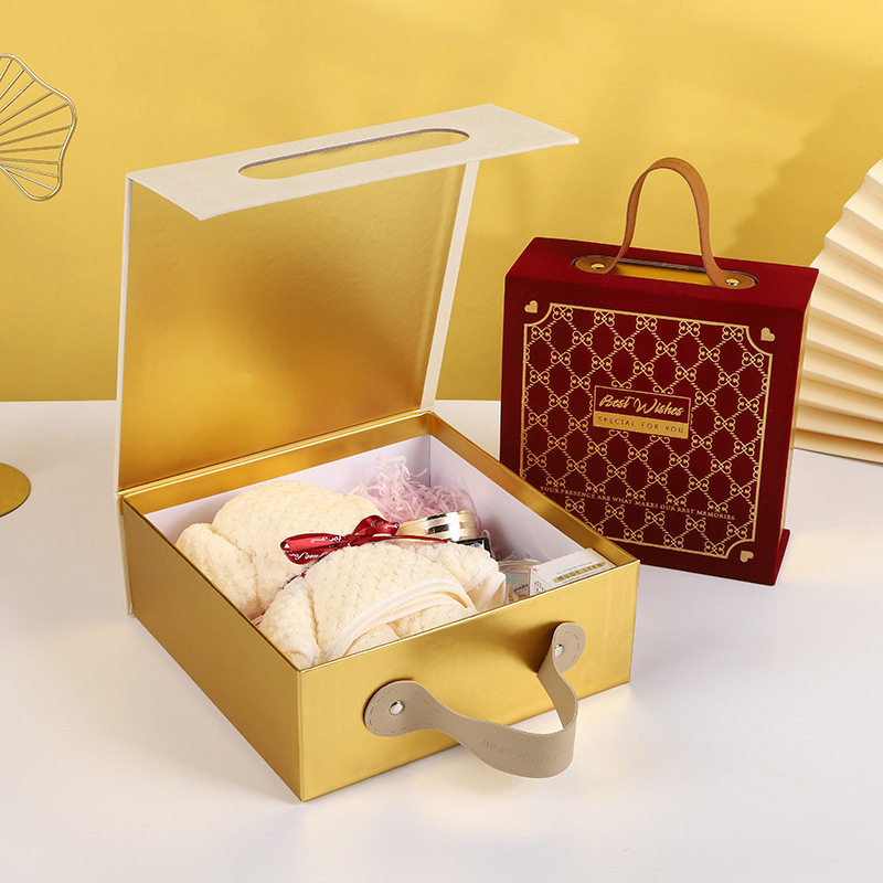 Hộp nhung quai da cao cấp mặt nhung dập nhũ vàng sang trọng