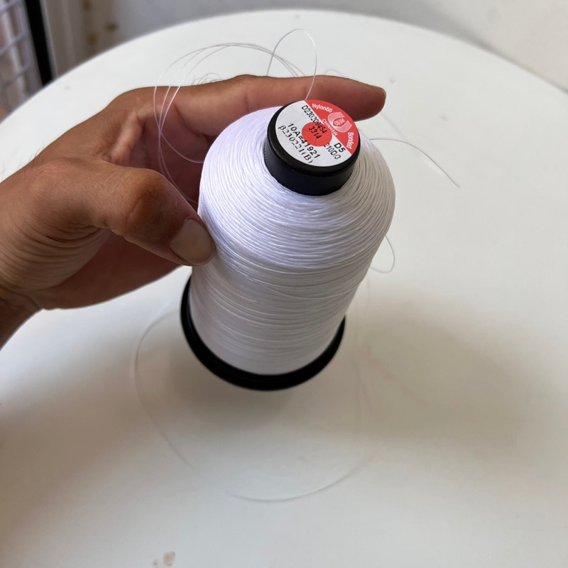 Chỉ nilong 210d/3 cuộn siêu lớn 275gr/ cuộn dùng trong may balo, túi xách, ví da