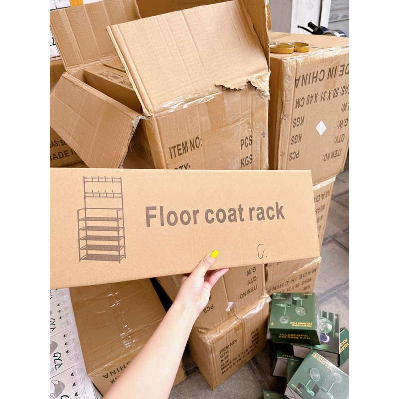 Kệ Treo Tích Hợp Giá 4 Tầng, Hai Màu Đen Trắng, Khung Sắt Sơn Tĩnh Điện.