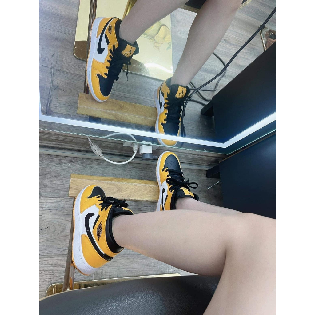 Giày Jordan 1 Mid "Taxi" Chính Hãng - 554724 701 | | Ez.sneaker - Trần Quốc Dũng