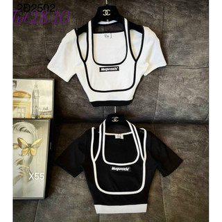 Áo croptop tay ngắn giả yếm phối viền mugudzi