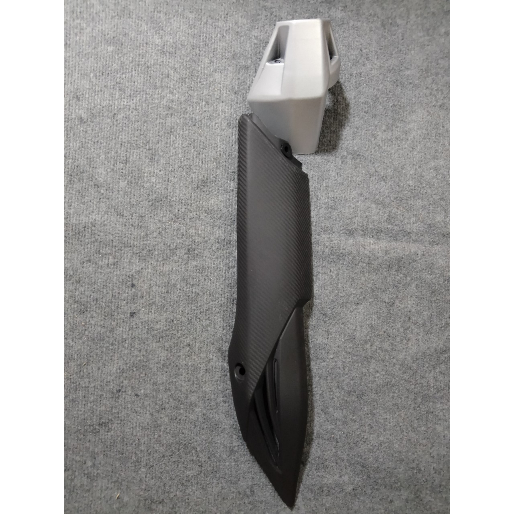 Ốp che pô winner v1