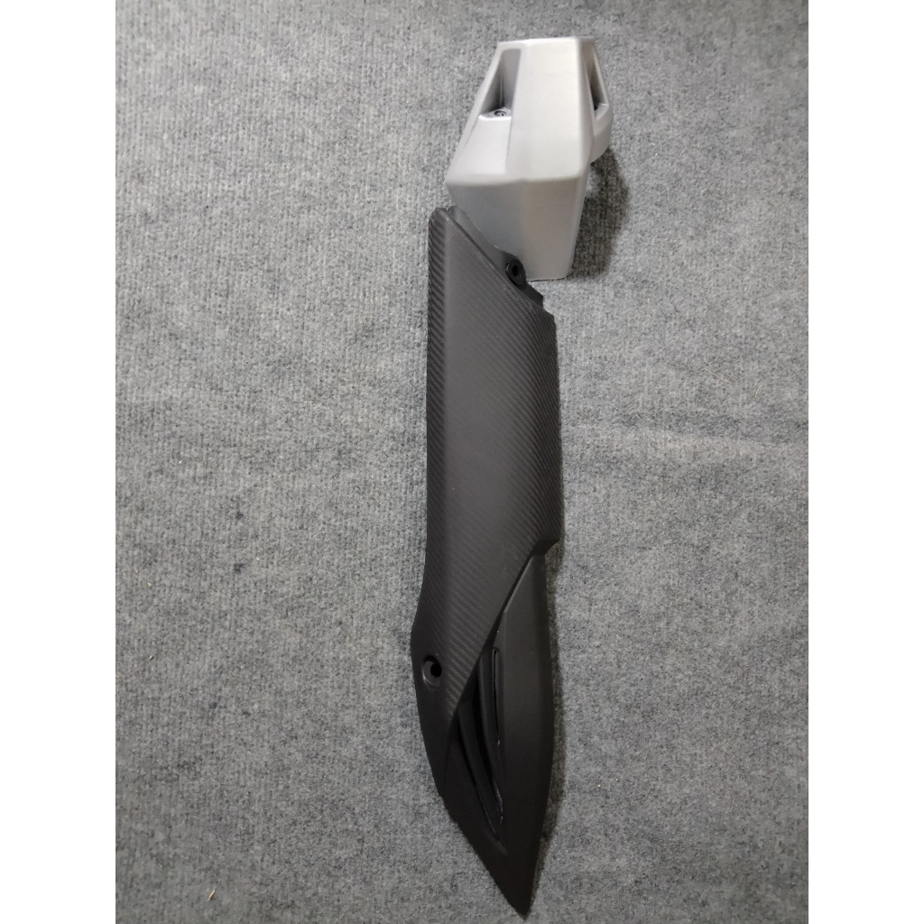 Ốp che pô winner v1