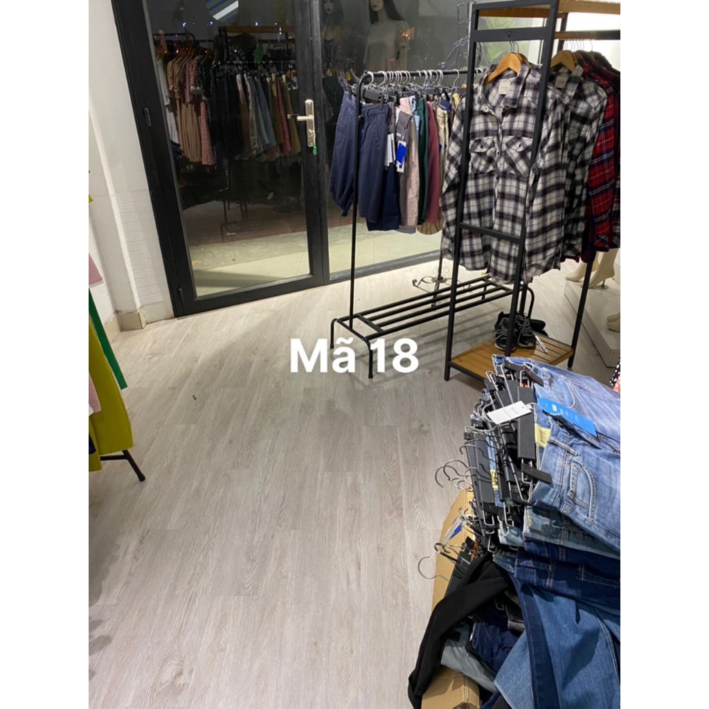 Combo 7 Tấm  sàn nhựa giả gỗ có keo sẵn