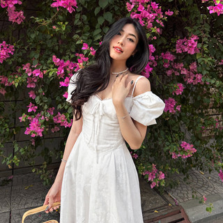 Đầm dài trắng in hoa - Juliet