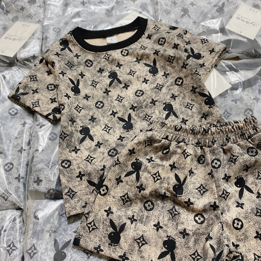 Set bộ cộc tay chất 2 da họa tiết loang LV cho bé 10-25kg