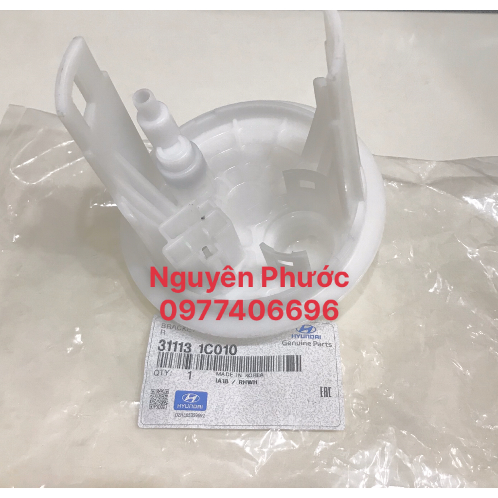 Nắp / Giá bắt cụm bơm xăng HYUNDAI GETZ - Hàng xịn chính hãng/ Mã PT 311131C010