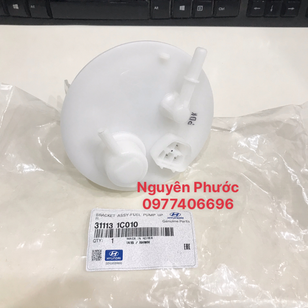Nắp / Giá bắt cụm bơm xăng HYUNDAI GETZ - Hàng xịn chính hãng/ Mã PT 311131C010