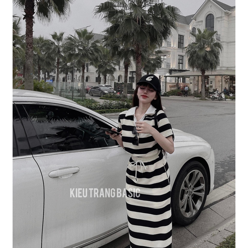 Set Bộ Nữ Áo Croptop Kẻ Ngang Ngắn Tay Cổ Bẻ Mix Chân Váy Midi Dáng Dài Xẻ Vạt Sau Freesize