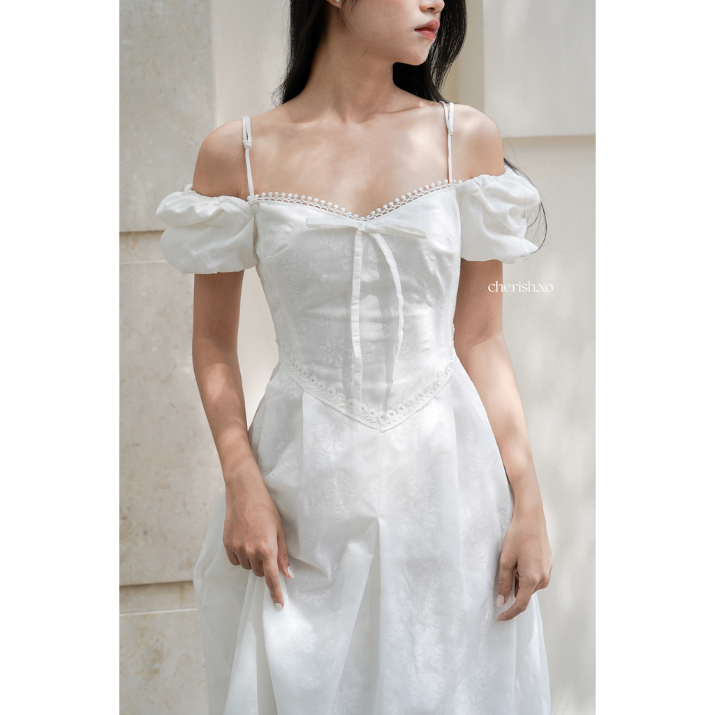 Đầm dài trắng in hoa - Juliet