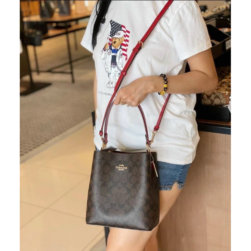 Túi C0.ach Bucket Bag