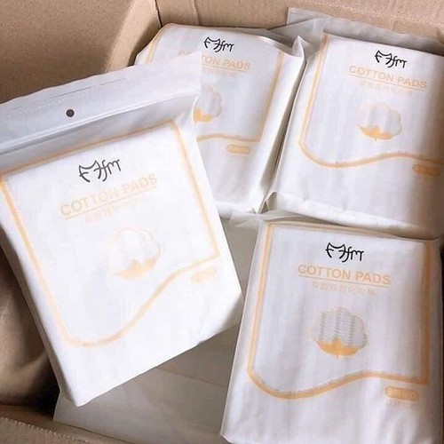Bông Tẩy Trang Cotton Pads 222 Miếng Nội Địa Trung Mềm Mịn