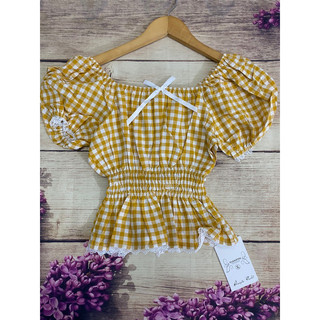 Áo croptop sọc vàng