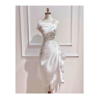 đầm body đính đá sẻ tà