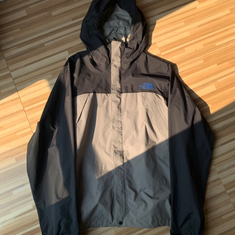 Pass áo khoác The North Face phối màu xịn 2hand