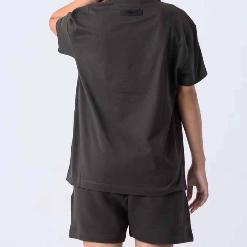 Áo thun ESSENTIALS - mẫu mới nhất