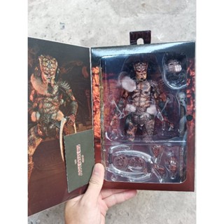 Mô hình NECA Ultimate Snake Predator có sẵn