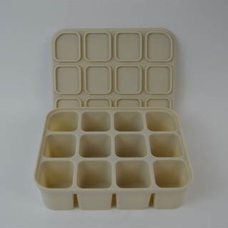 Khay làm đá silicone có nắp đậy