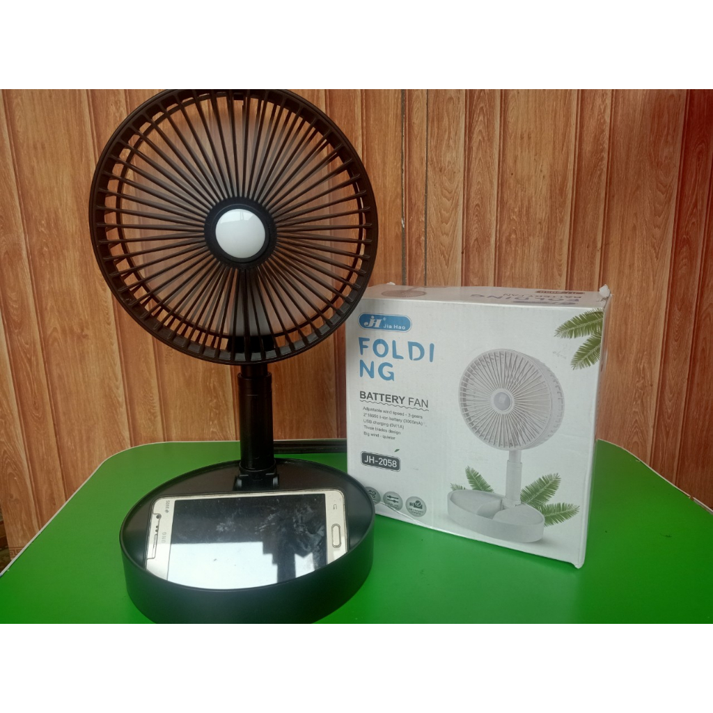 QUẠT SẠC TÍCH ĐIỆN GẤP GỌN TRÒN Folding Fan Jh-2058, Với 3 Cấp Độ Chạy Mạnh Tặng Kèm Pin