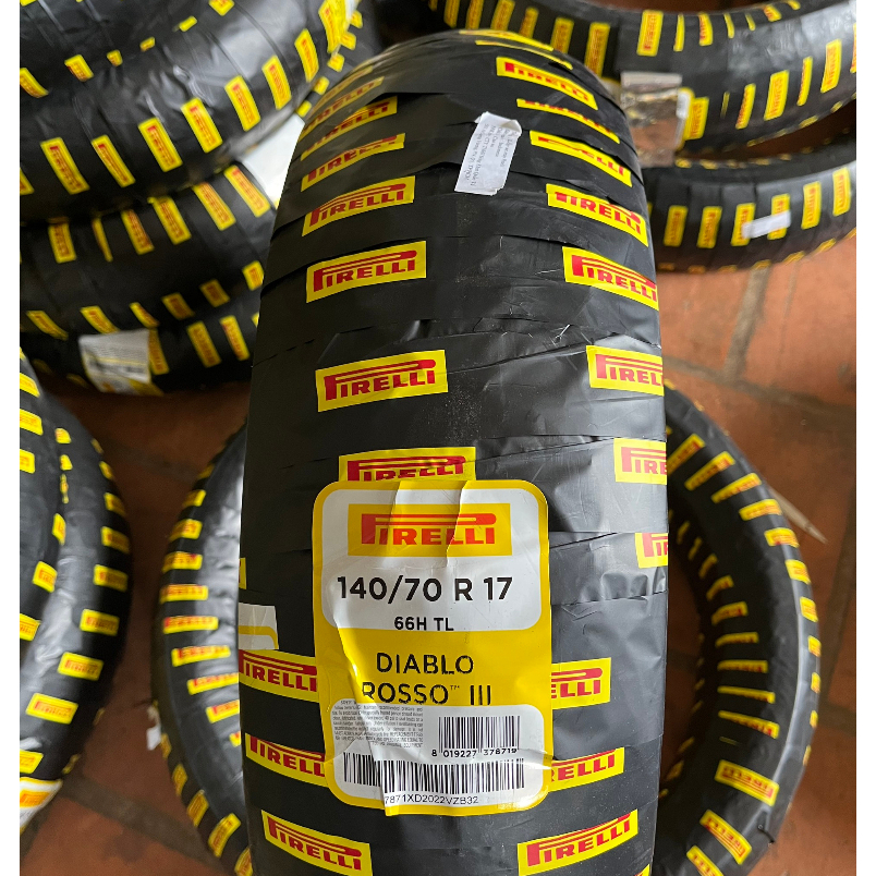 (Rosso III 140/70-R17) Vỏ xe Pirelli Diablo Rosso 3 size 140/70-R17 M/C TL 66H