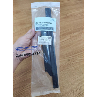 Ray/rãnh trượt kính cửa sau xe hyundai i10 - mã số: 834120x000