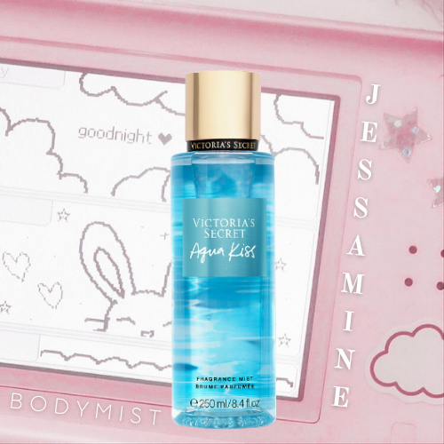 ✨ Xịt thơm Body Mist 𝐕𝐢𝐜𝐭𝐨𝐫𝐢𝐚'𝐬 𝐒𝐞𝐜𝐫𝐞𝐭 𝐀𝐪𝐮𝐚 𝐊𝐢𝐬𝐬